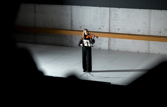 FROM MUSIC TO THE PISTE